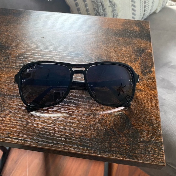 Mens ray-ban sunglasses worn once - Picture 4 of 8